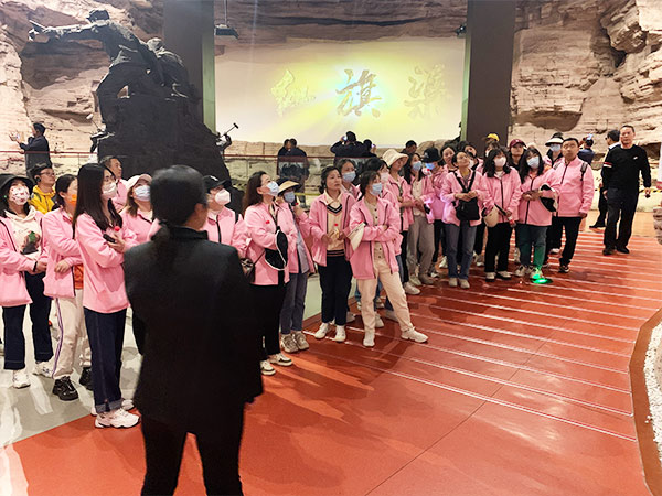 Hongqi Canal team building activity